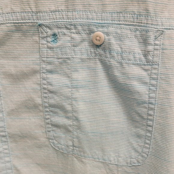 IZOD Saltwater Casual Button Down Shirt Light Blue - Picture 3 of 7